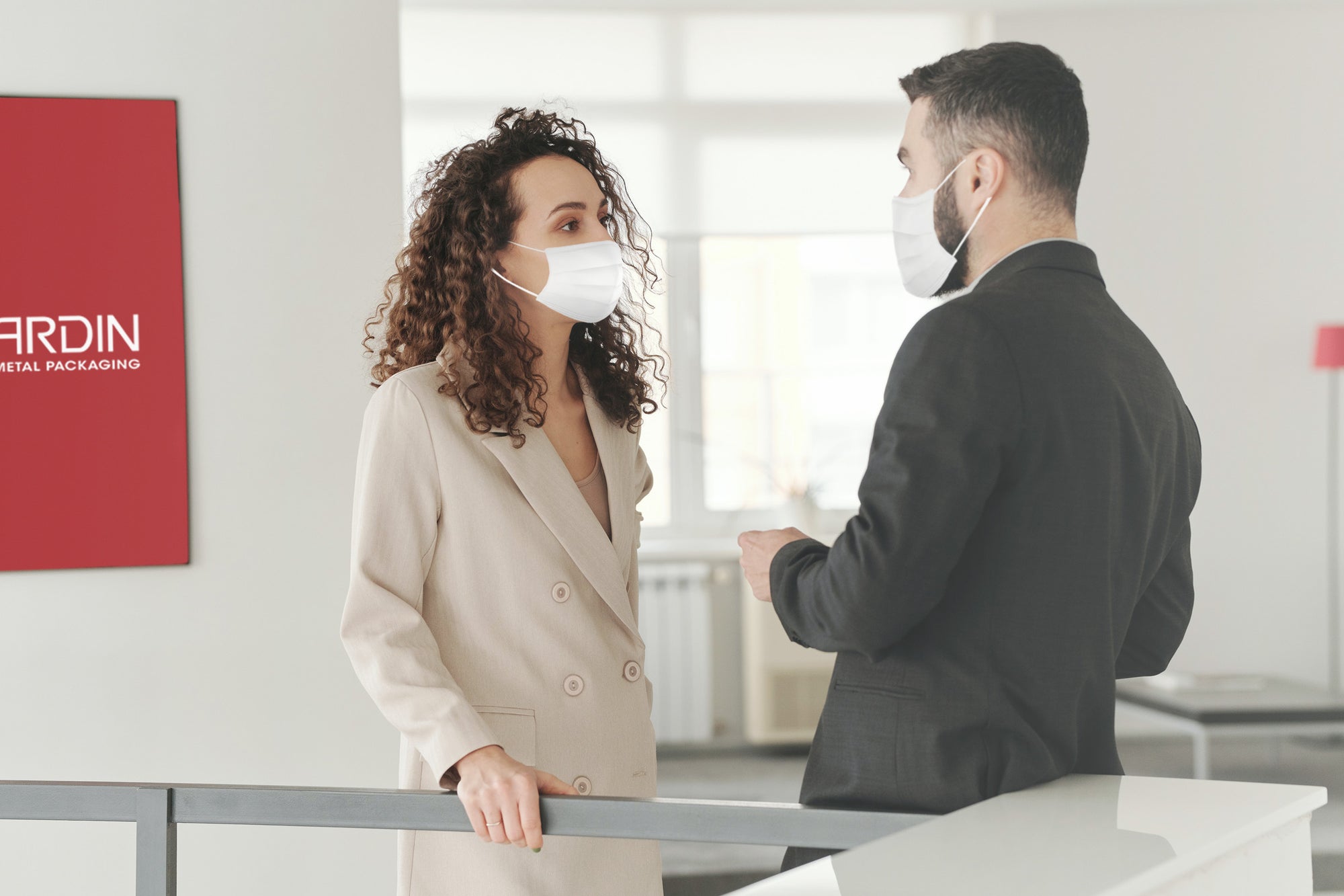 Le rôle des masques faciaux pendant la pandémie COVID-19